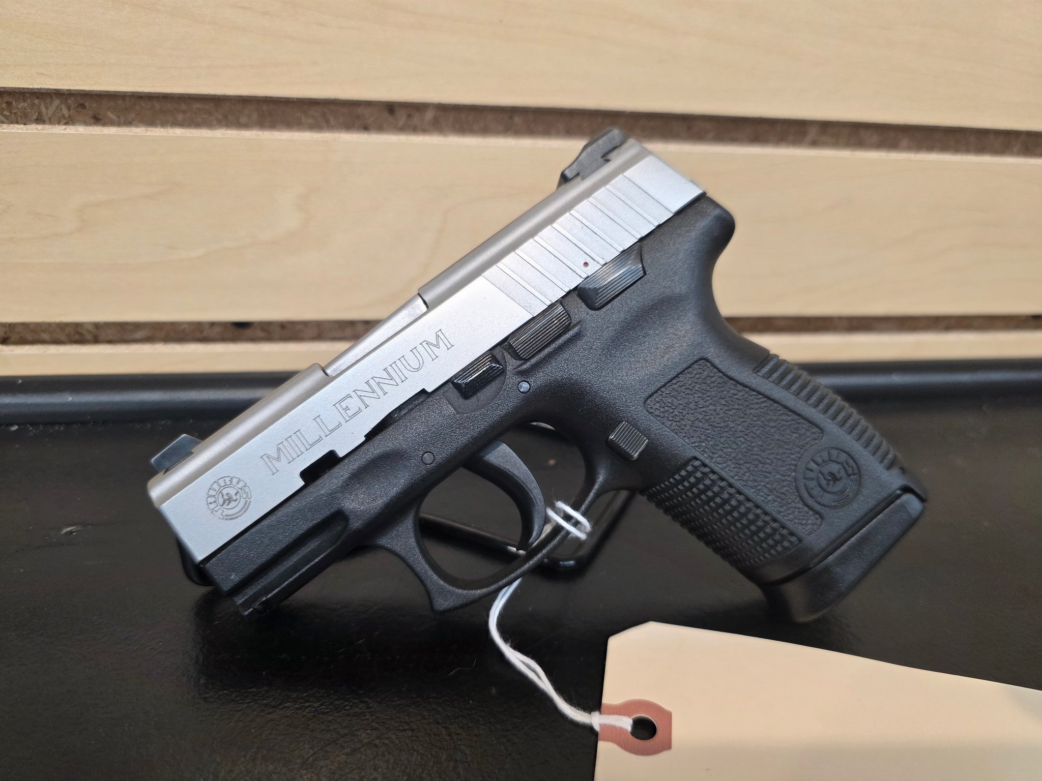 TAURUS PT145 PRO