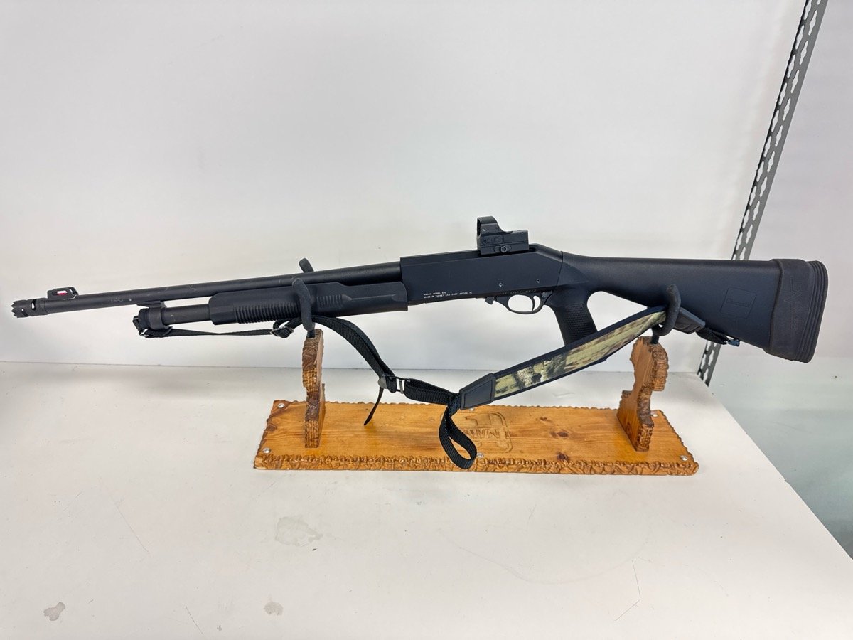 AKKAR EAA CHURCHILL 620