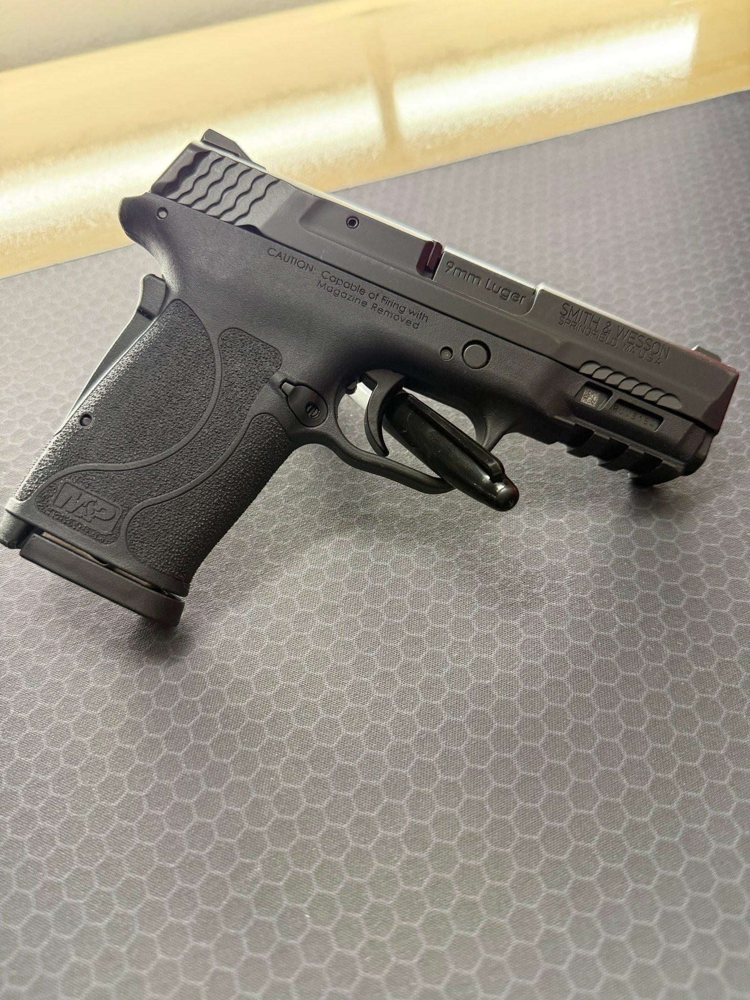 SMITH & WESSON M&P9 SHIELD EZ M2.0
