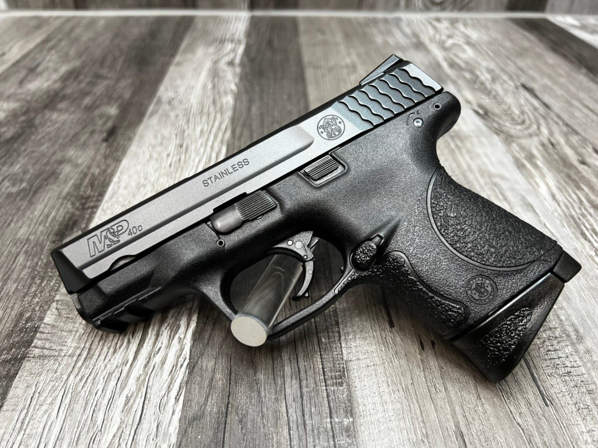 SMITH & WESSON M&P 40 COMPACT
