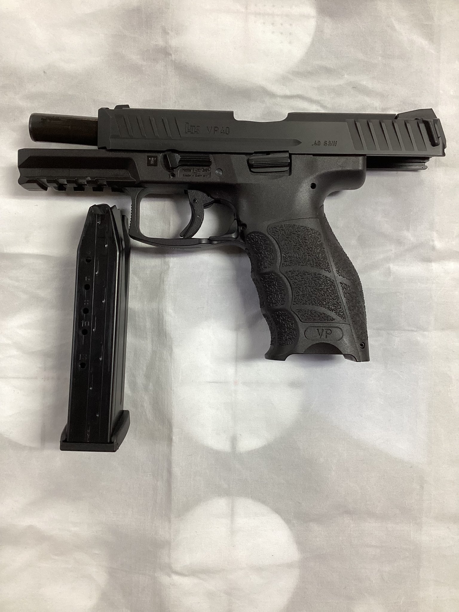 HECKLER & KOCH VP40