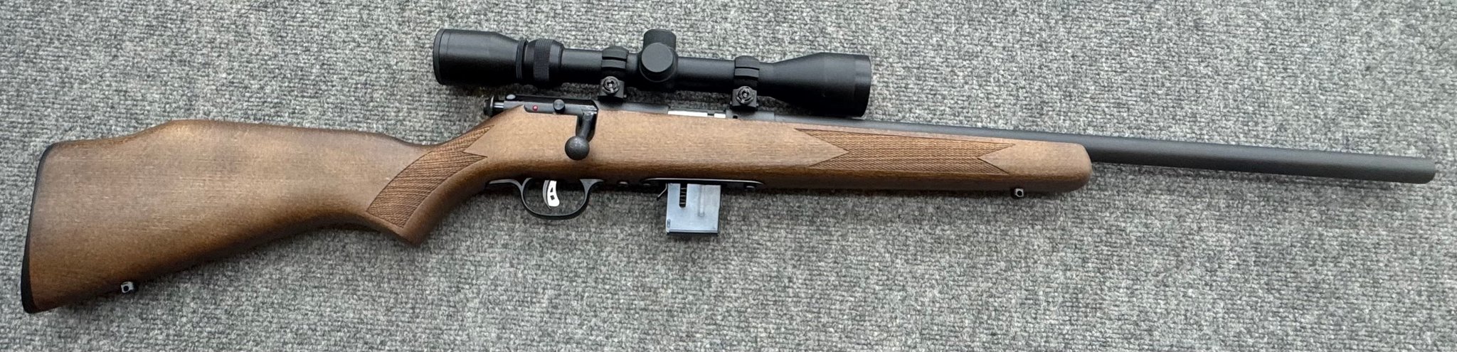 SAVAGE ARMS 93R17