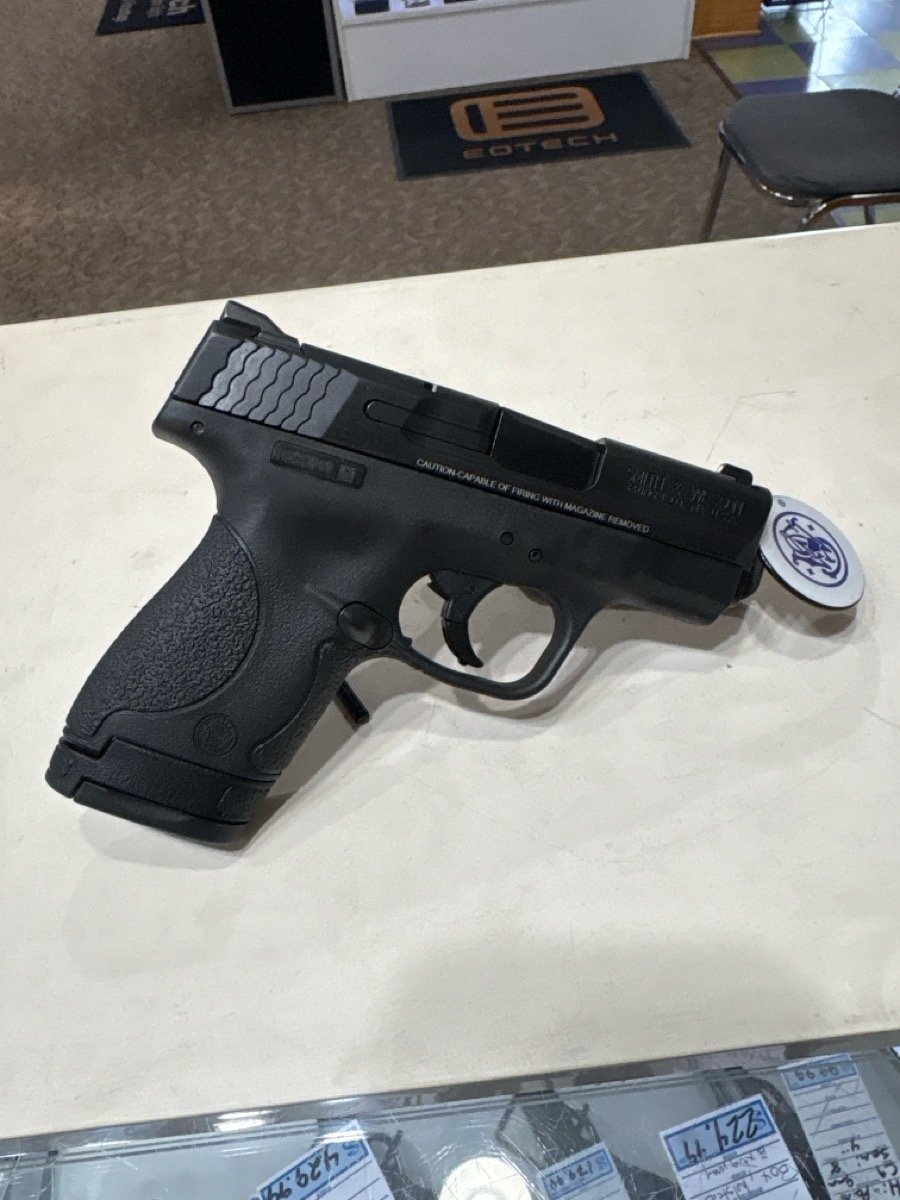 SMITH & WESSON M&P9 SHIELD