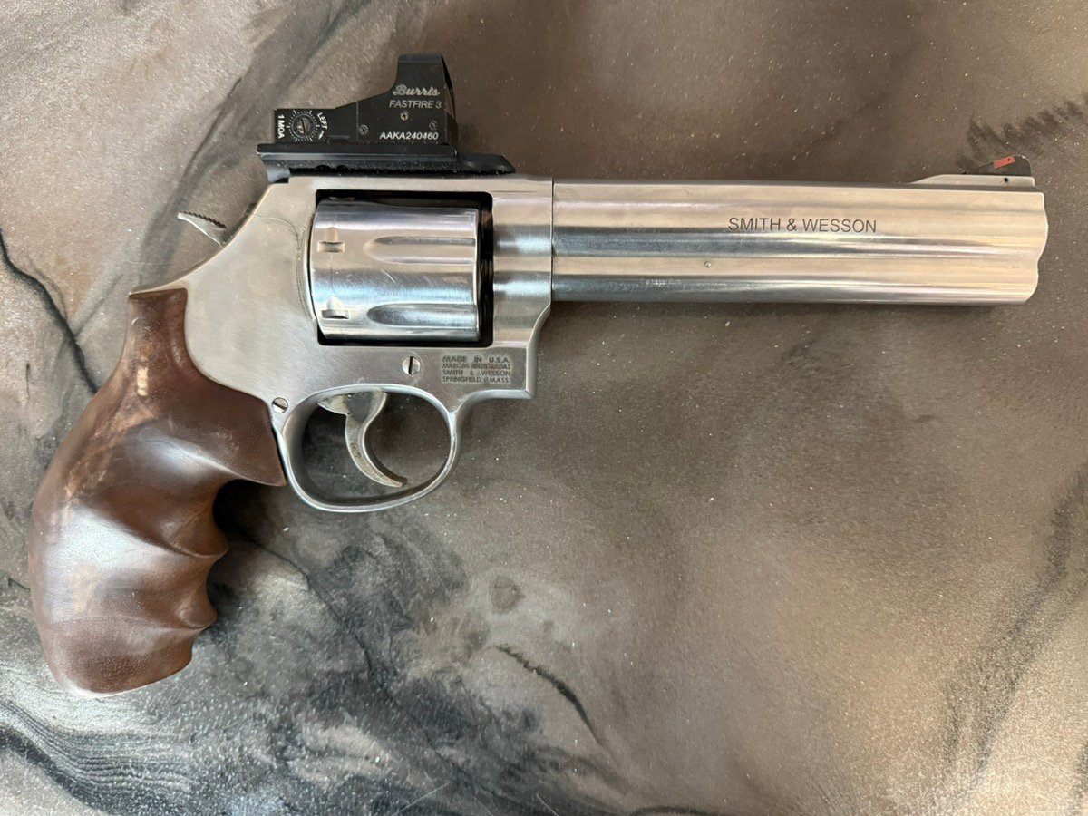 SMITH & WESSON 686-6
