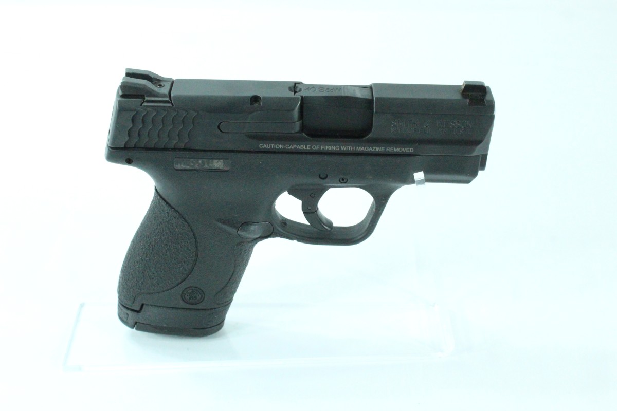SMITH & WESSON M&P 40 SHIELD