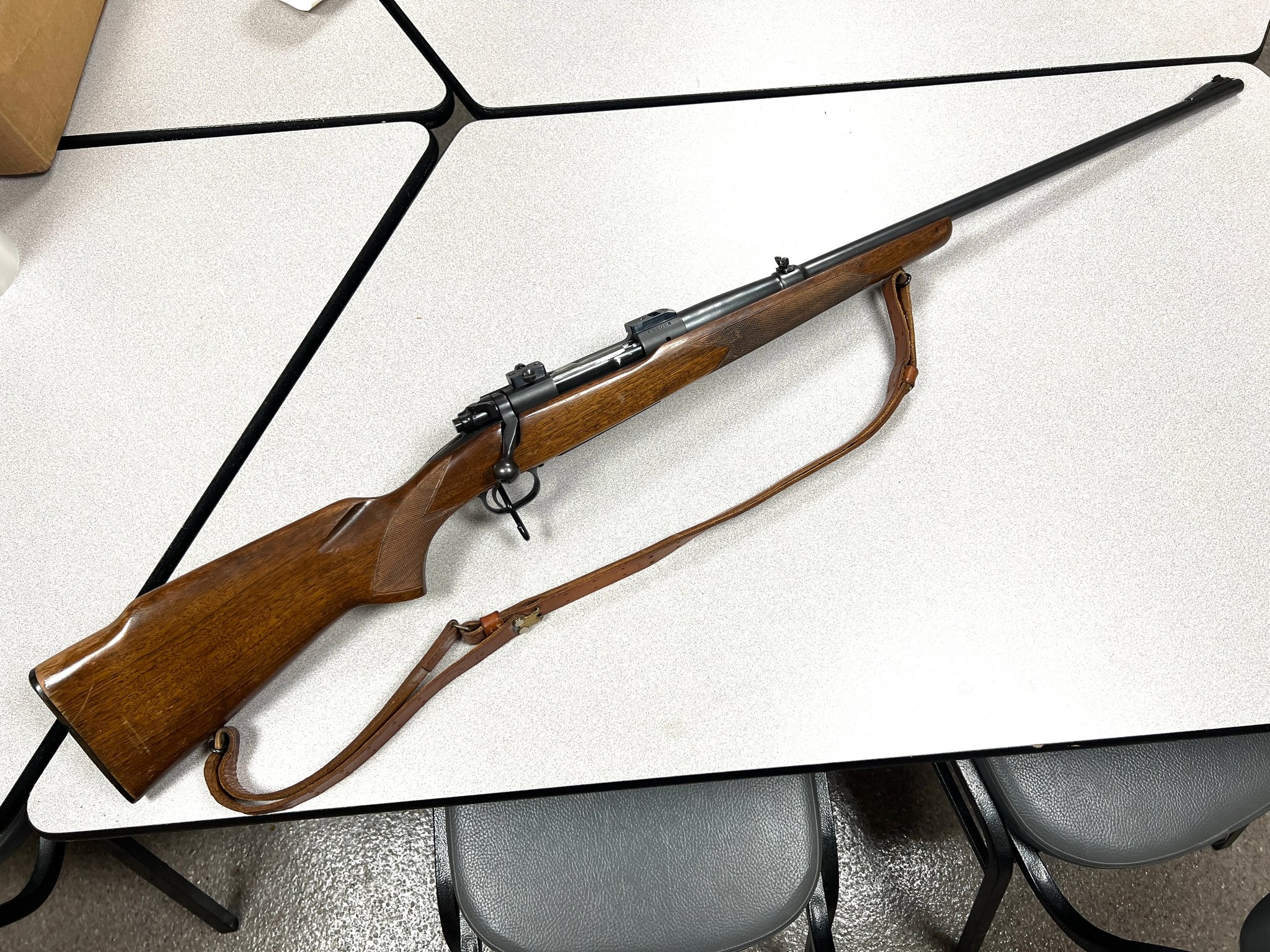 WINCHESTER MODEL 70