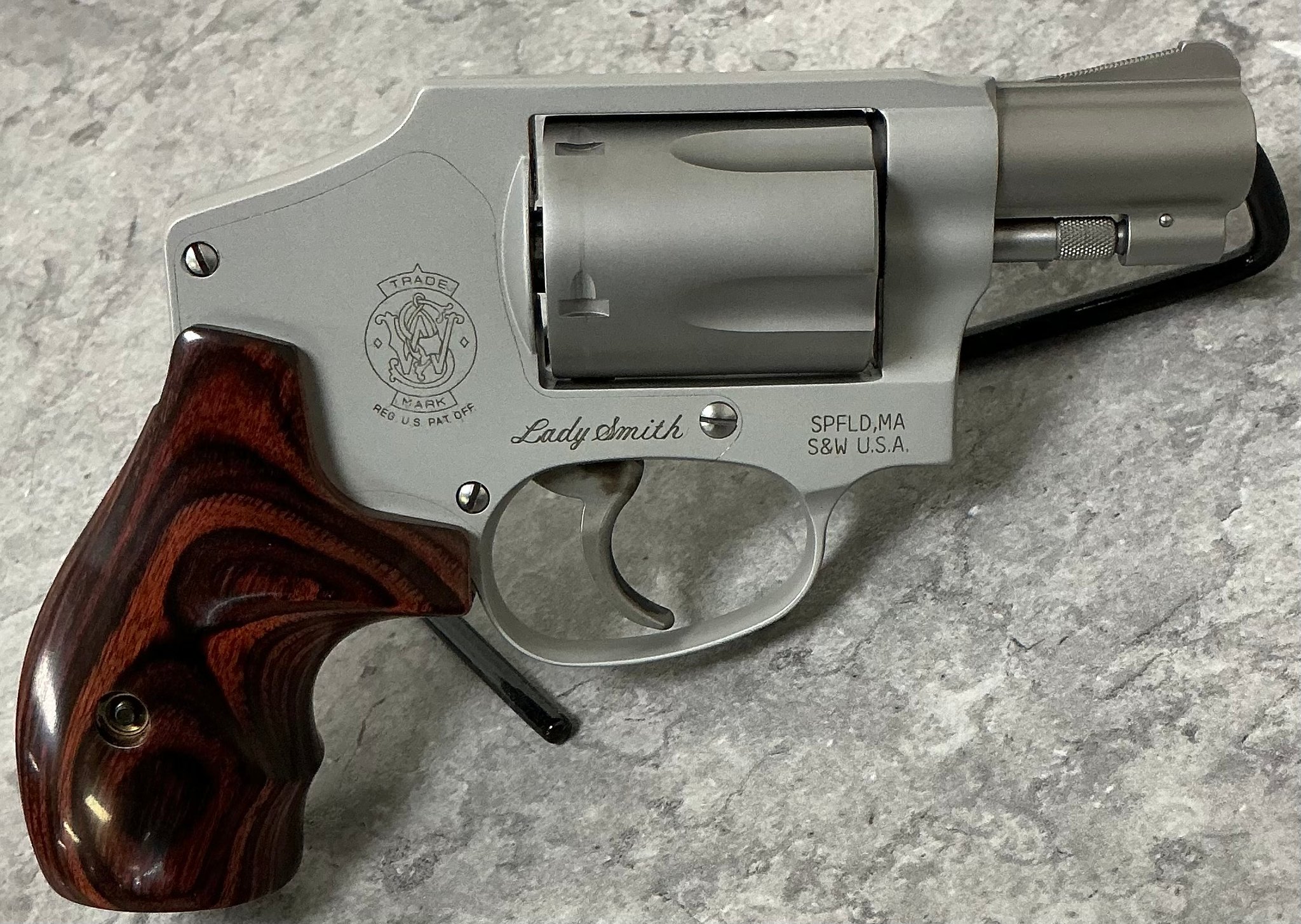 SMITH & WESSON 642-2