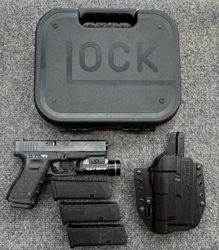 GLOCK G23 V