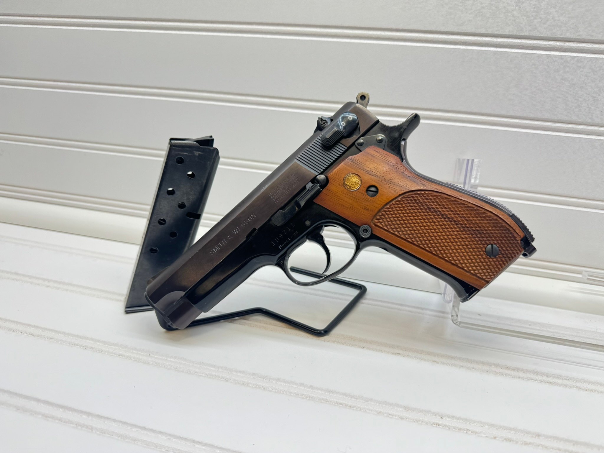 SMITH & WESSON 39