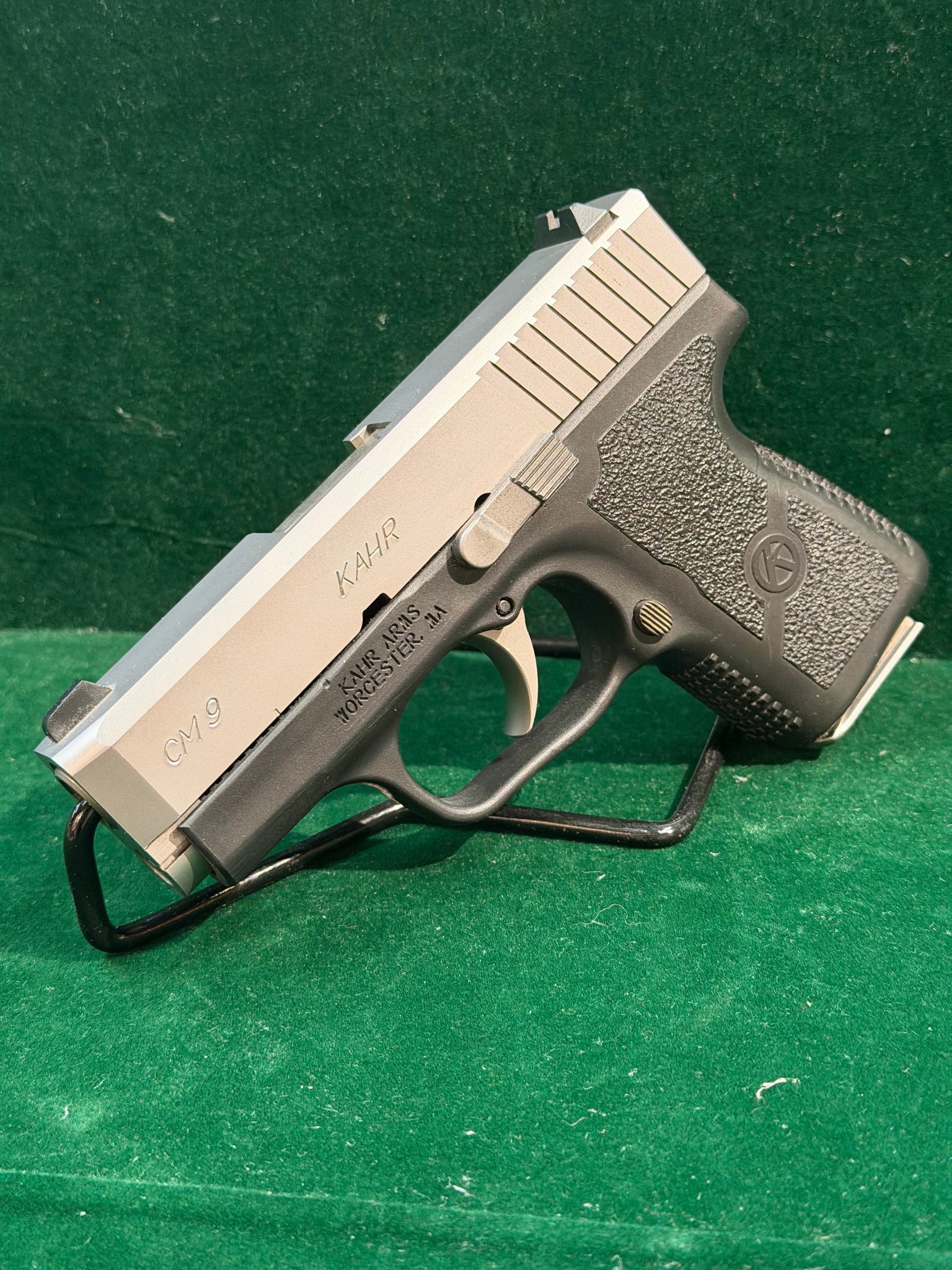 KAHR ARMS CM9