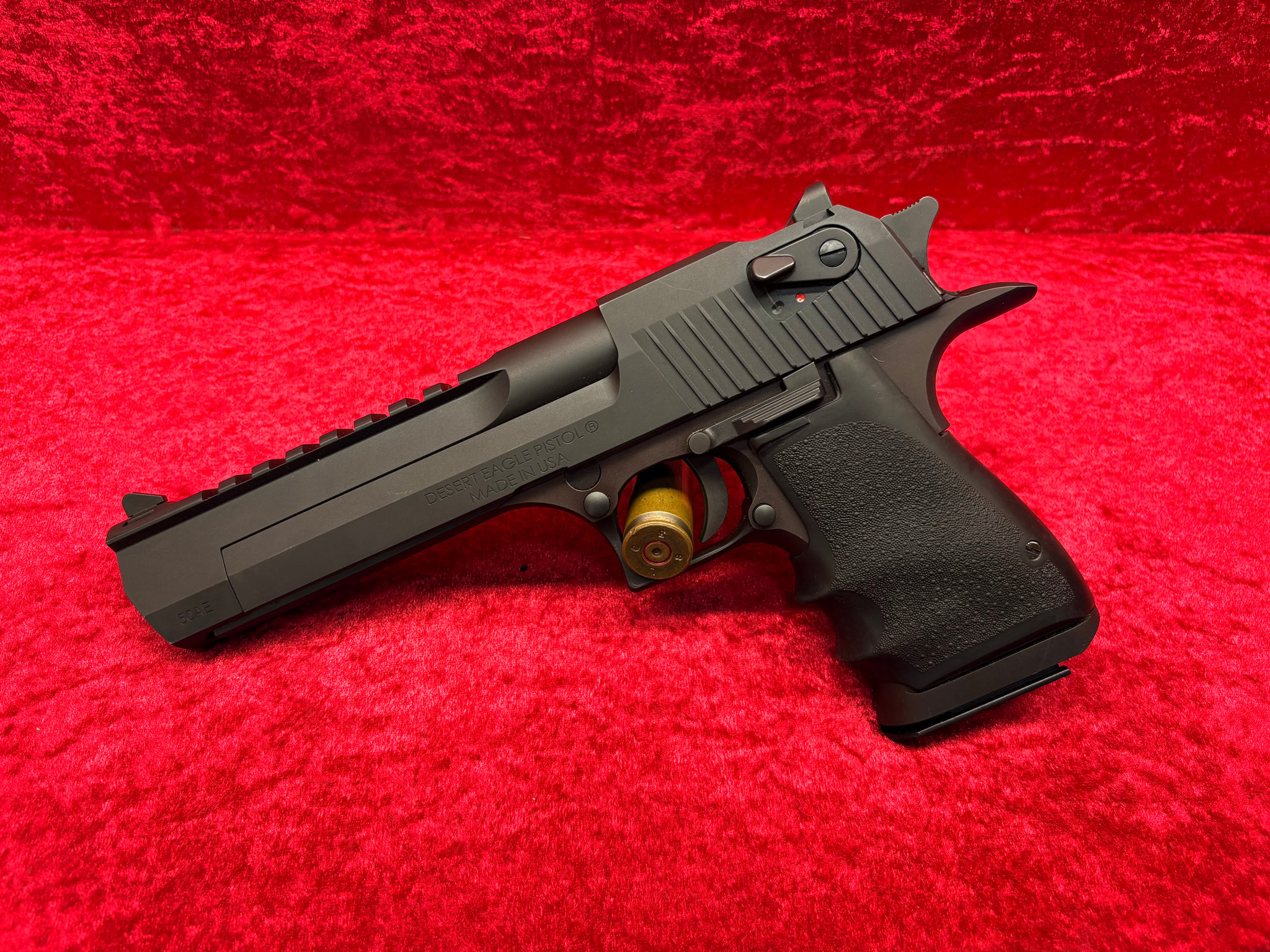 MAGNUM RESEARCH DESERT EAGLE