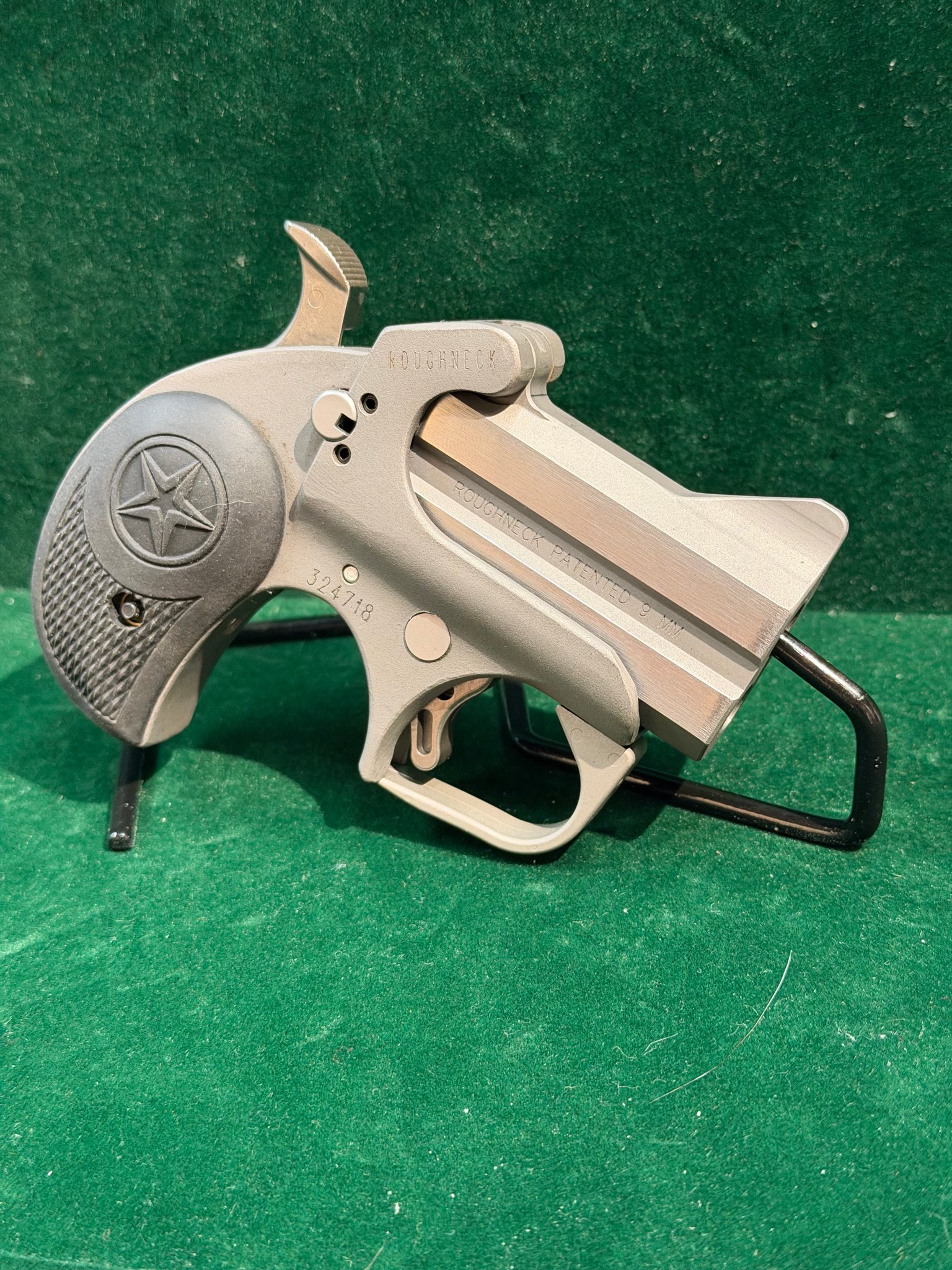 BOND ARMS ROUGHNECK