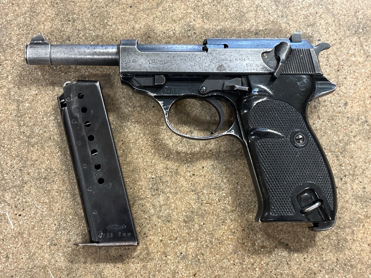 WALTHER MAUSER P38