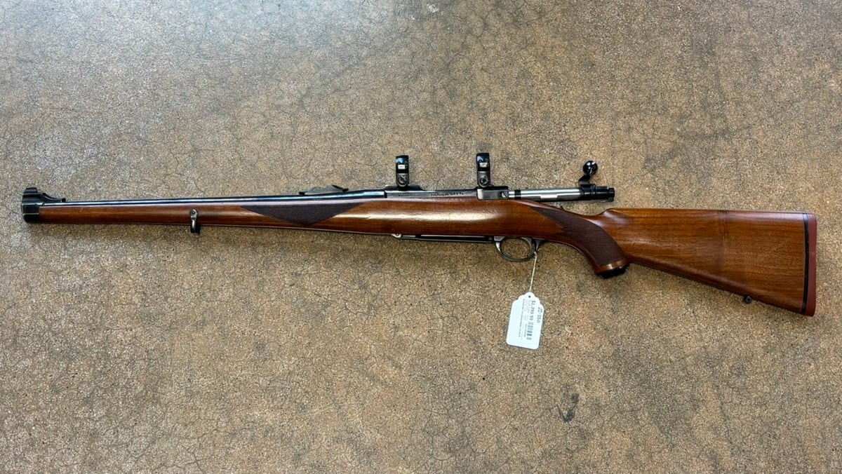 RUGER M-77