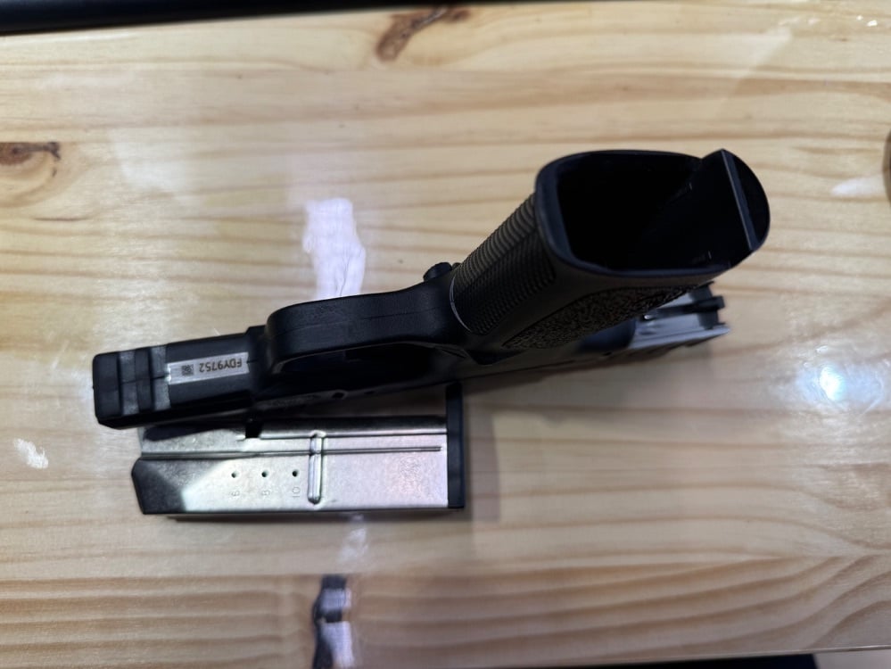 SMITH & WESSON SD9 VE