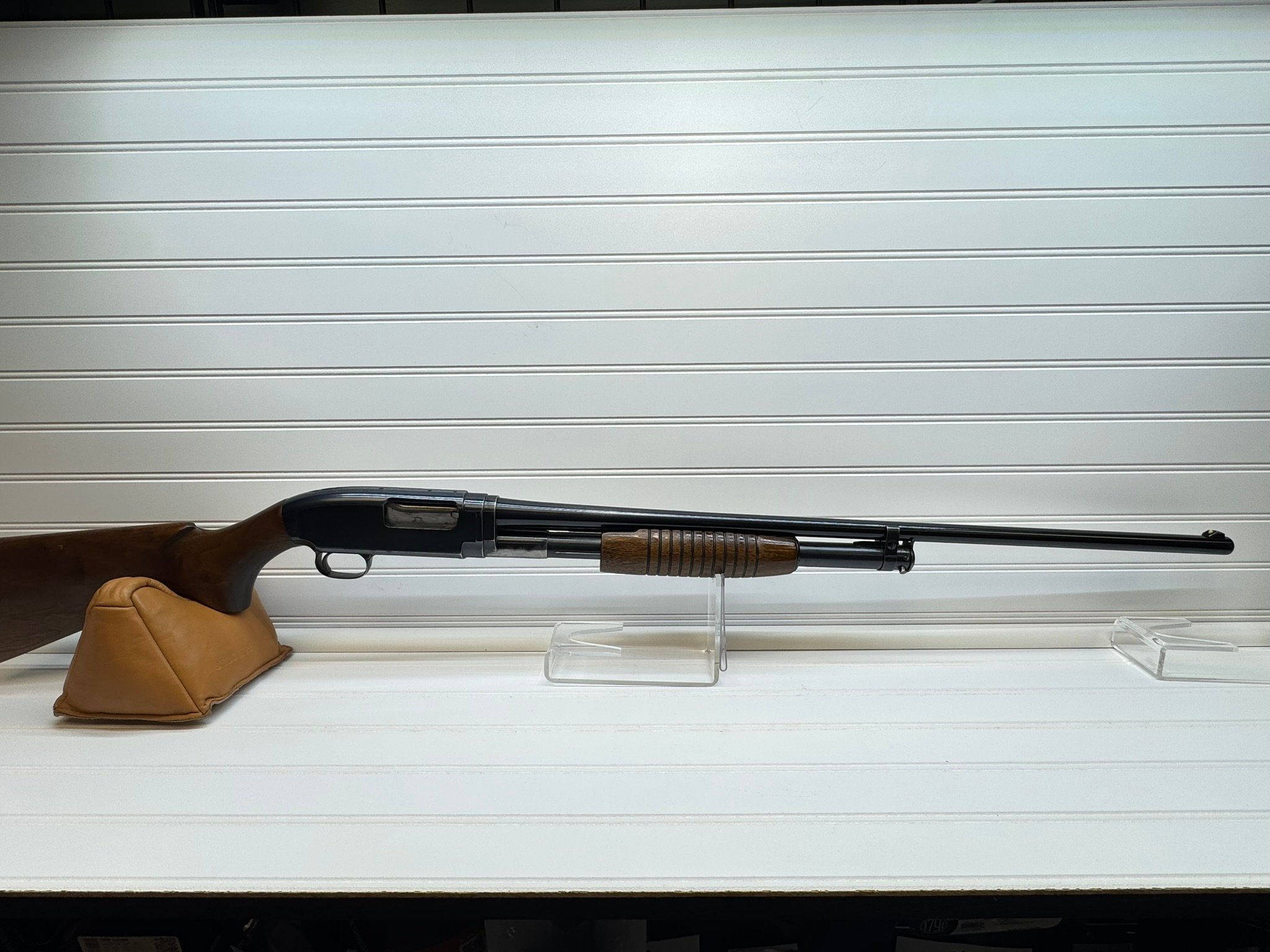 WINCHESTER Model 12