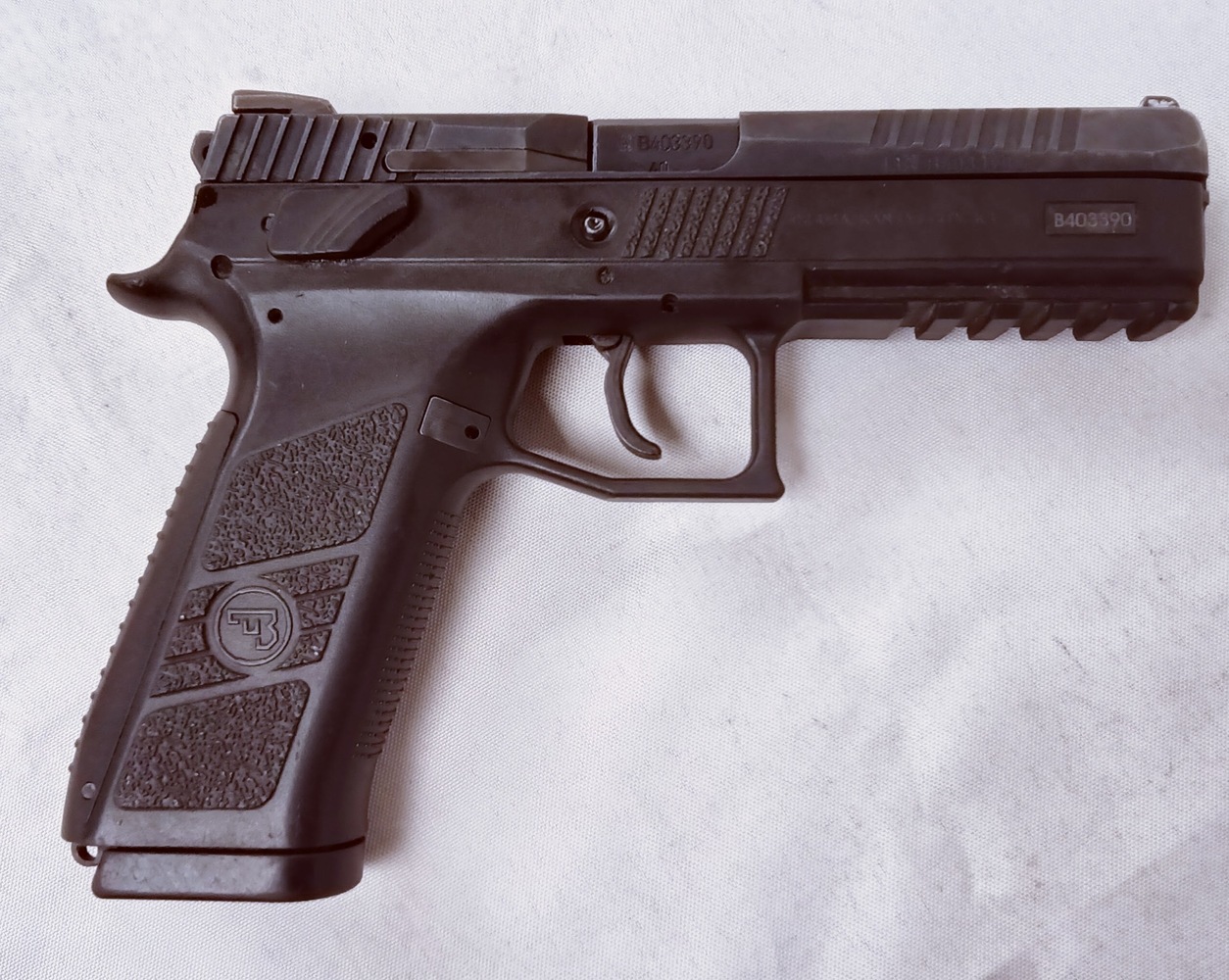CZ P09
