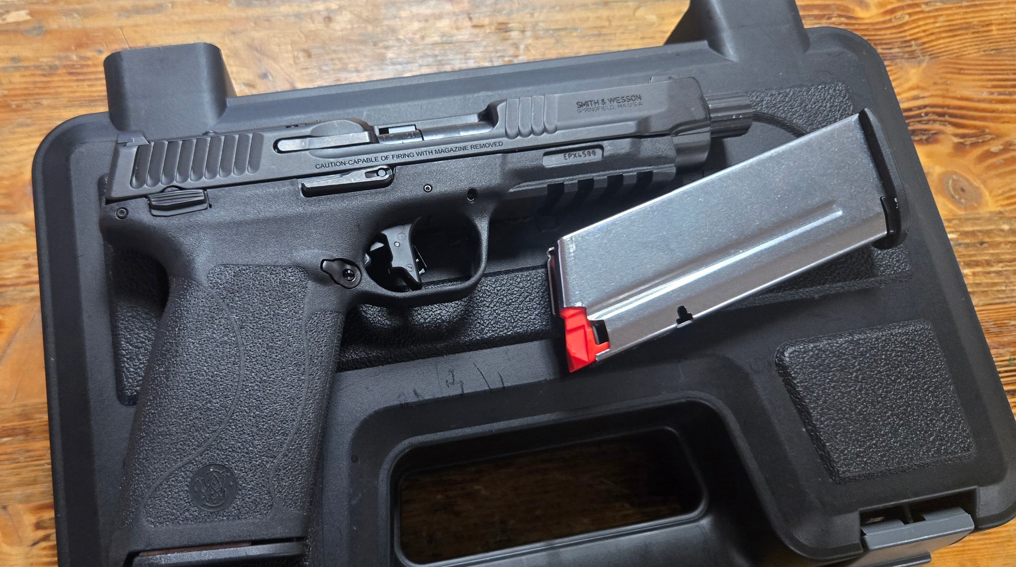 SMITH & WESSON M&P 5.7 MANUAL THUMB SAFETY
