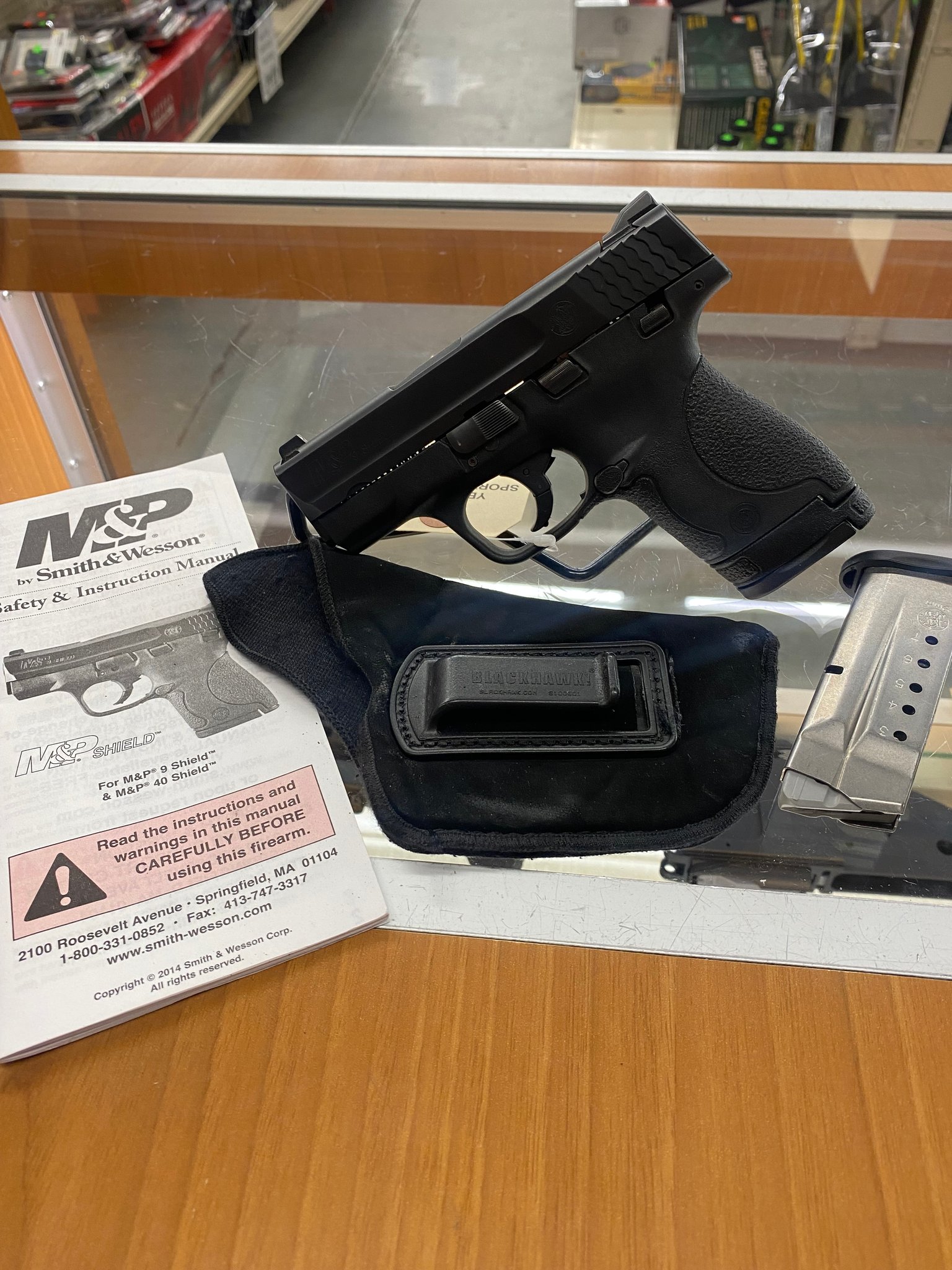 SMITH & WESSON M&P9 SHIELD