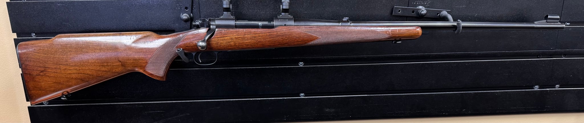 WINCHESTER Model 70 Pre-64