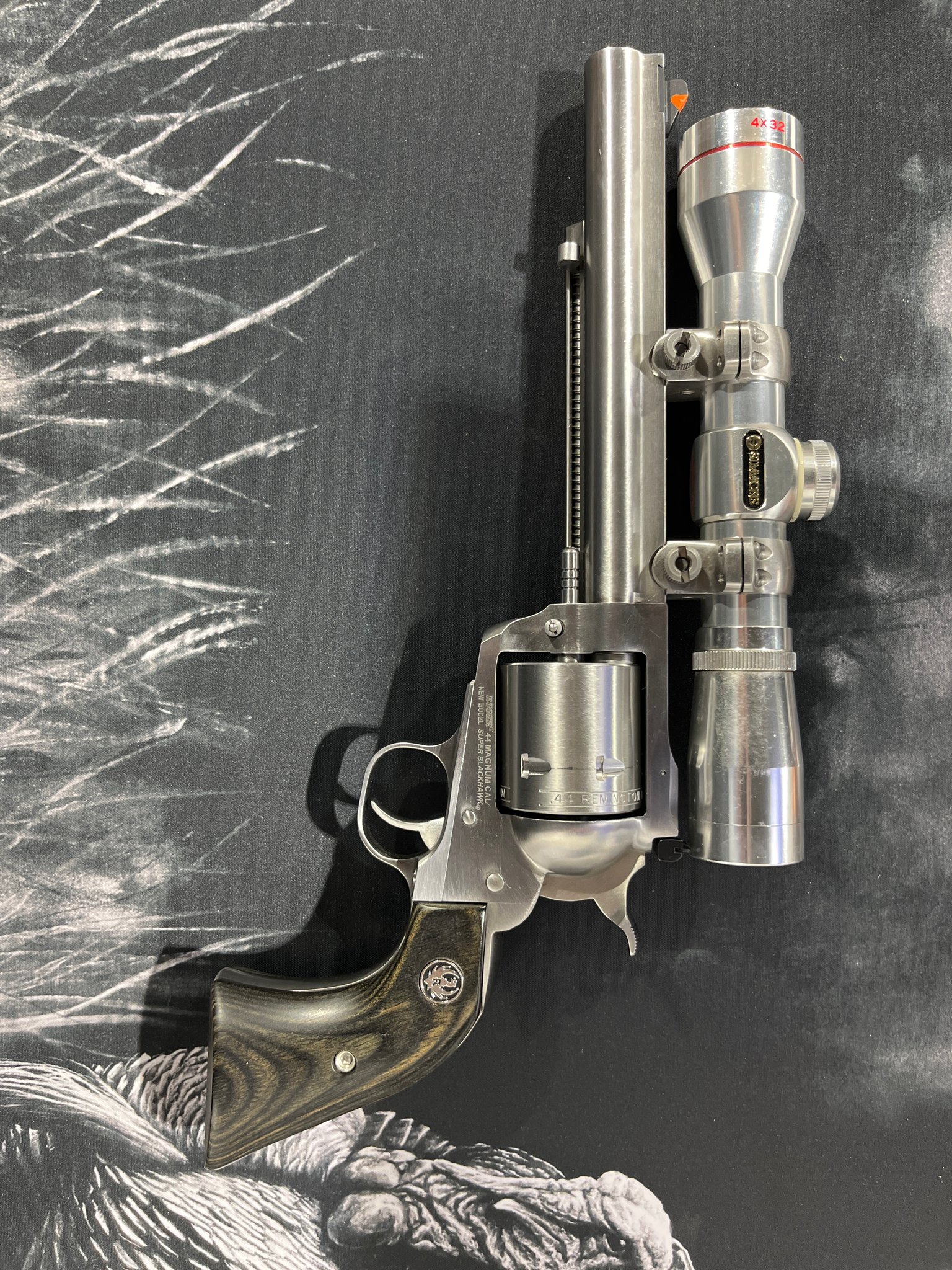 RUGER NEW MODEL SUPER BLACKHAWK