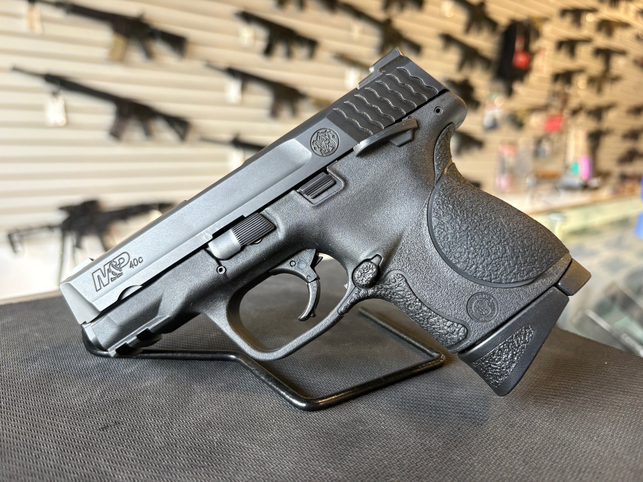 SMITH & WESSON M&P 40C