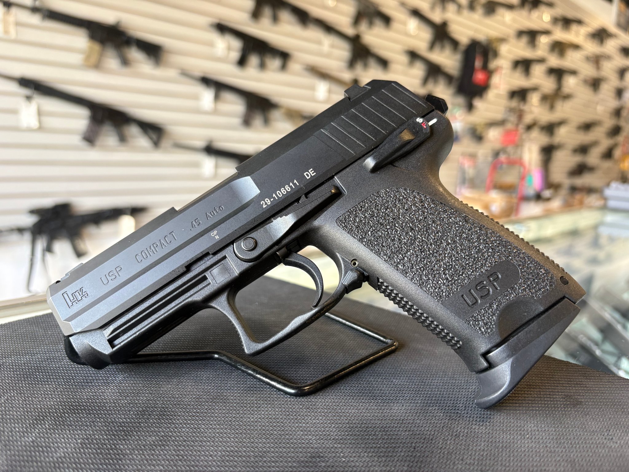HECKLER & KOCH USP COMPACT