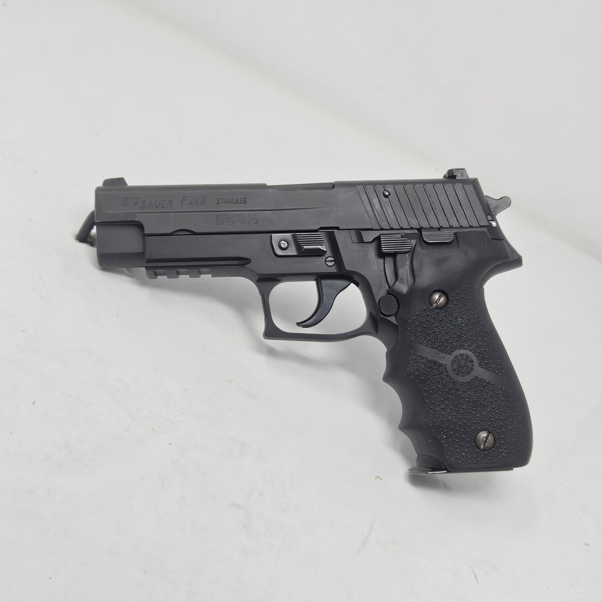 SIG SAUER P226R