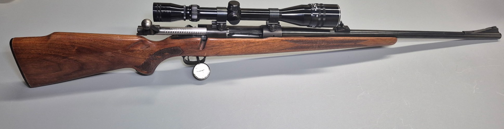 WINCHESTER 70 FEATHERWEIGHT