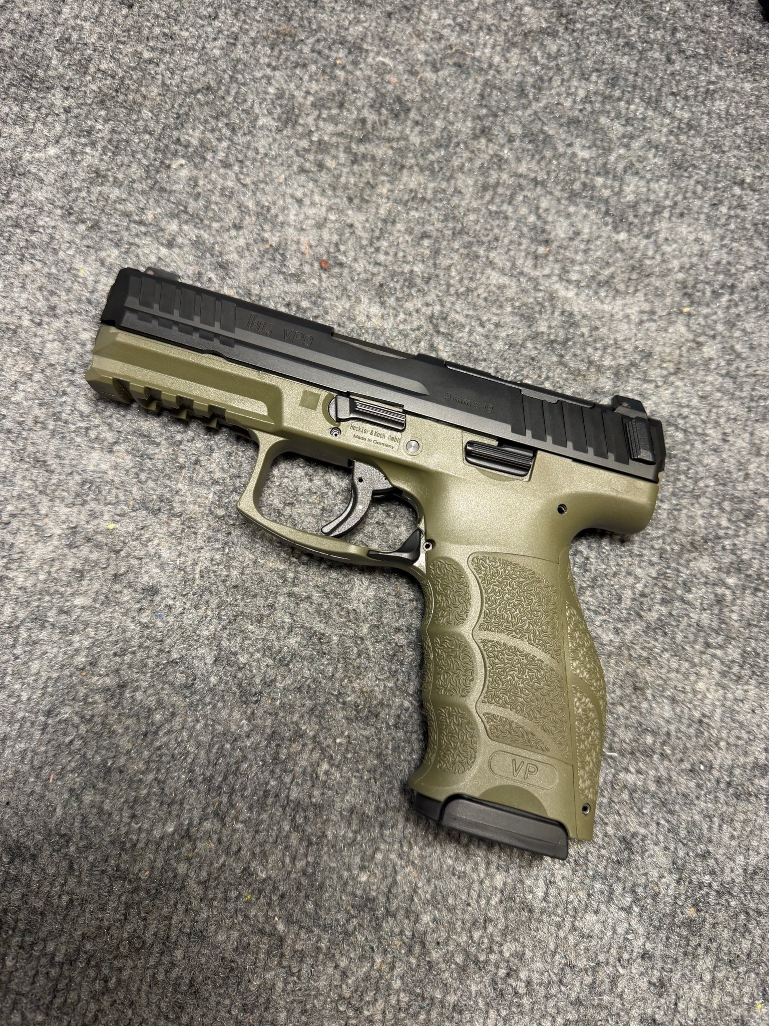 HECKLER & KOCH VP9