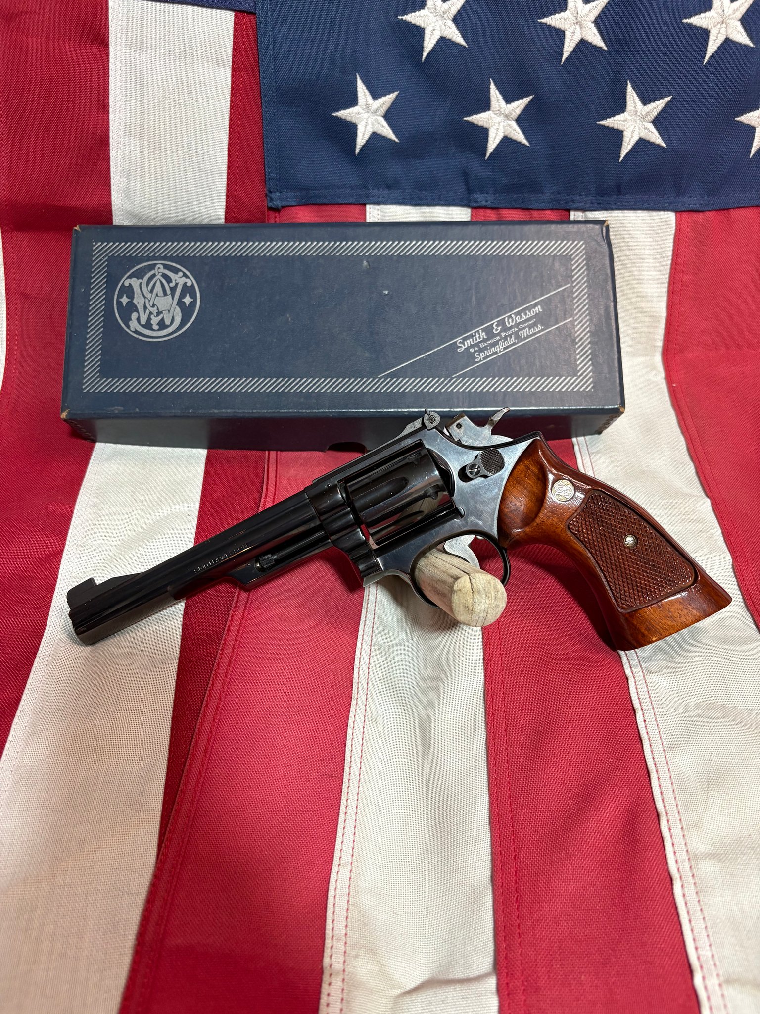 SMITH & WESSON 19-4 COMBAT MAGNUM