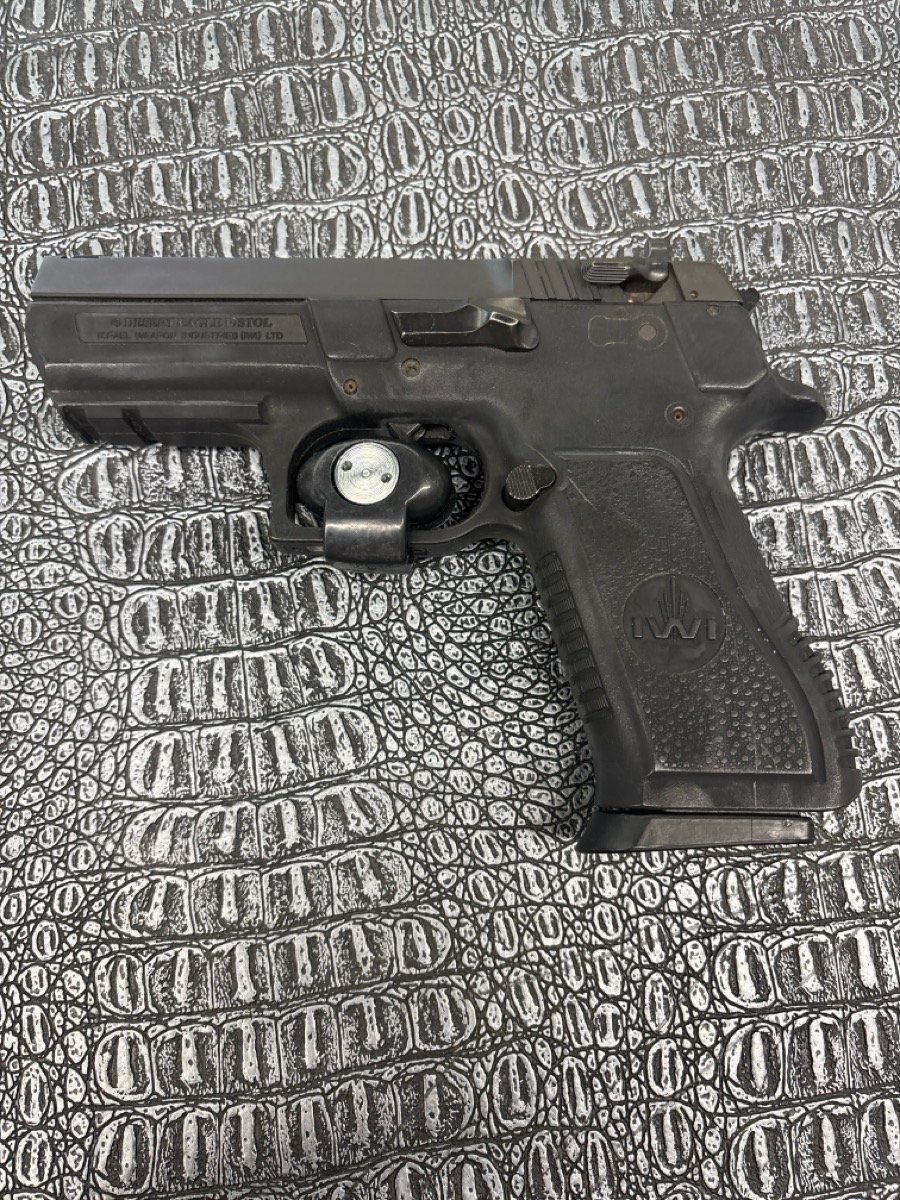 MAGNUM RESEARCH DESERT EAGLE 9MM