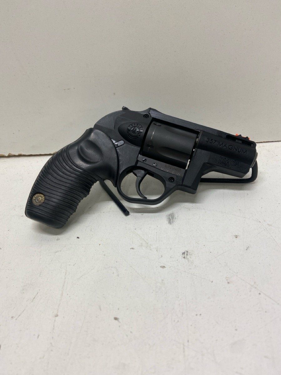 TAURUS 605 PROTECTOR POLY