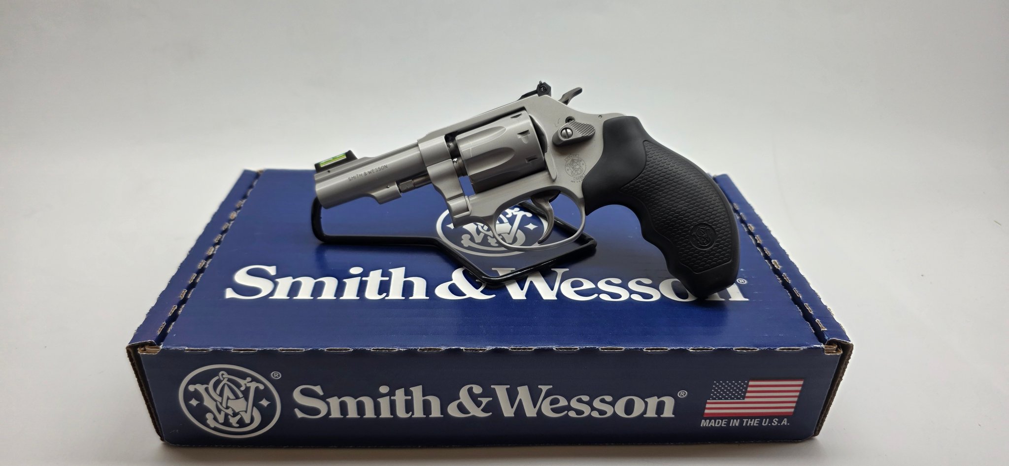 SMITH & WESSON 317 KIT GUN