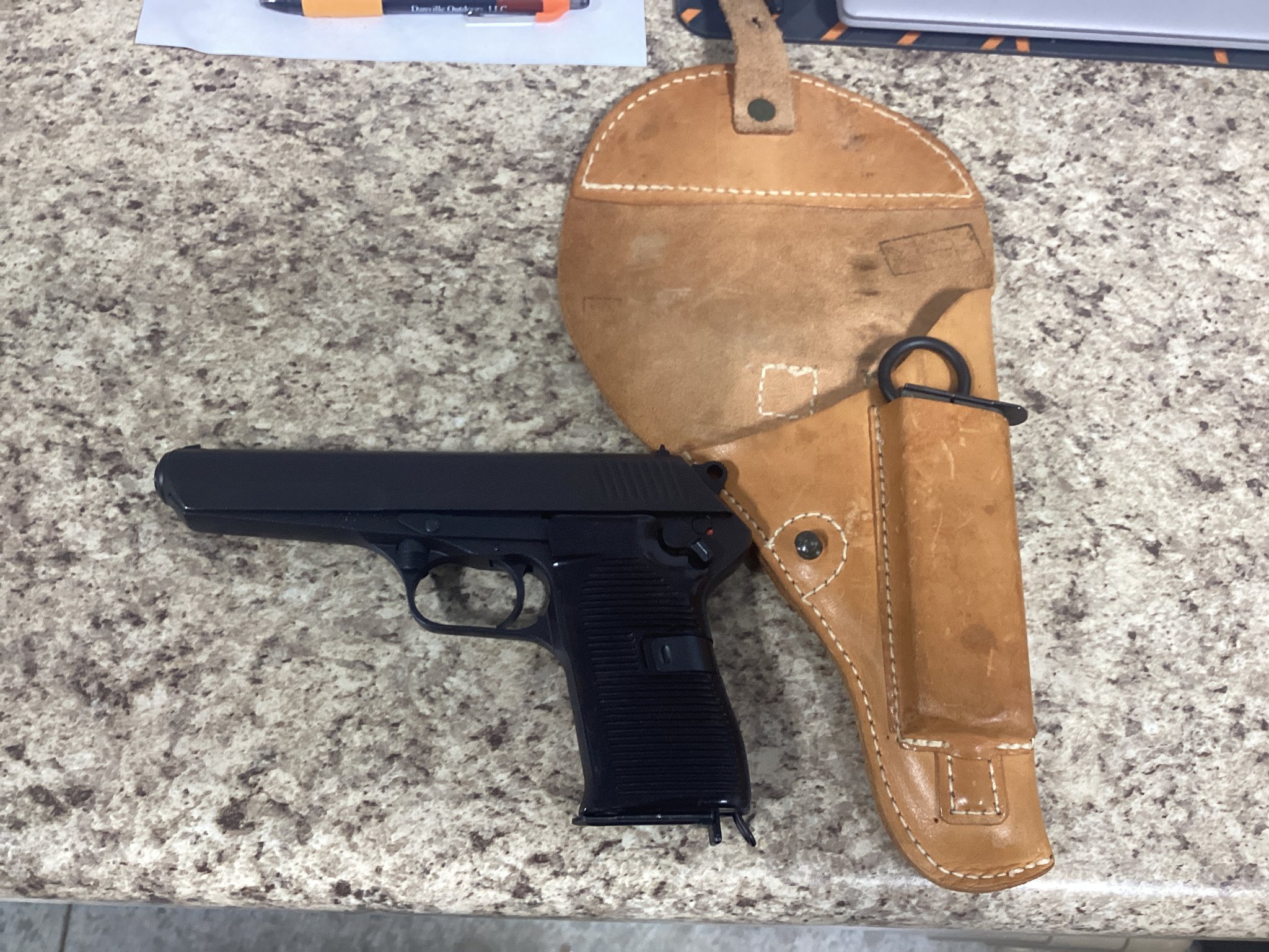 CZ 52