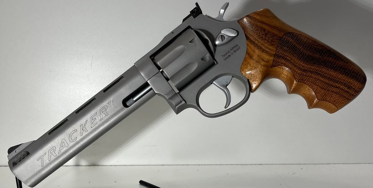 TAURUS TRACKER - STAINLESS