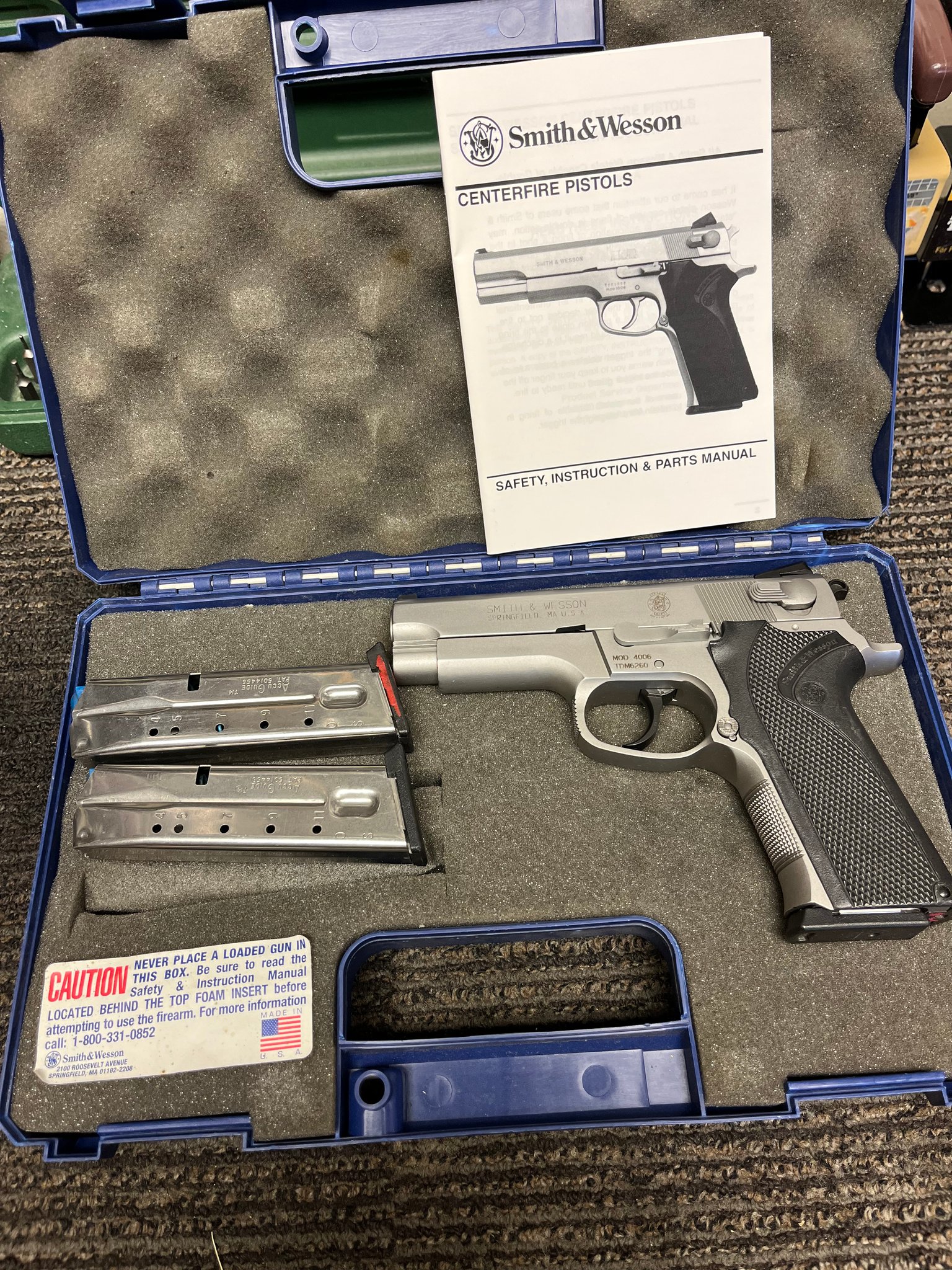 SMITH & WESSON 4006