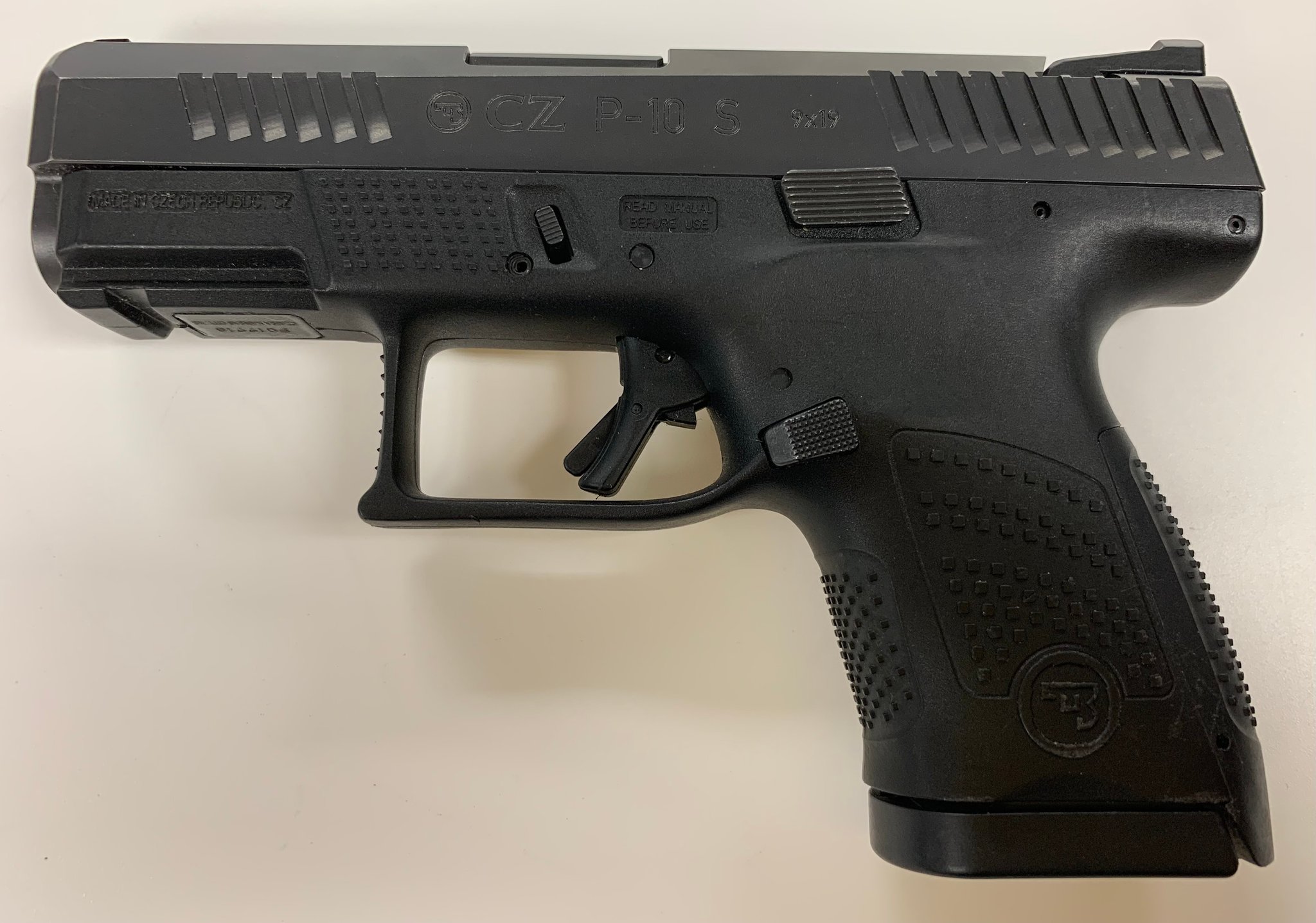 CZ P-10 S