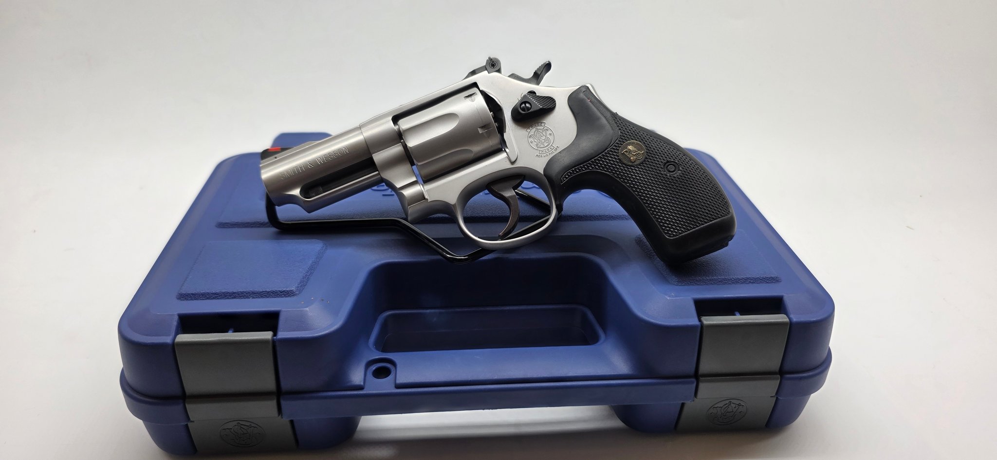 SMITH & WESSON 66