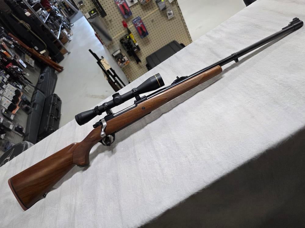 RUGER M77 HAWKEYE