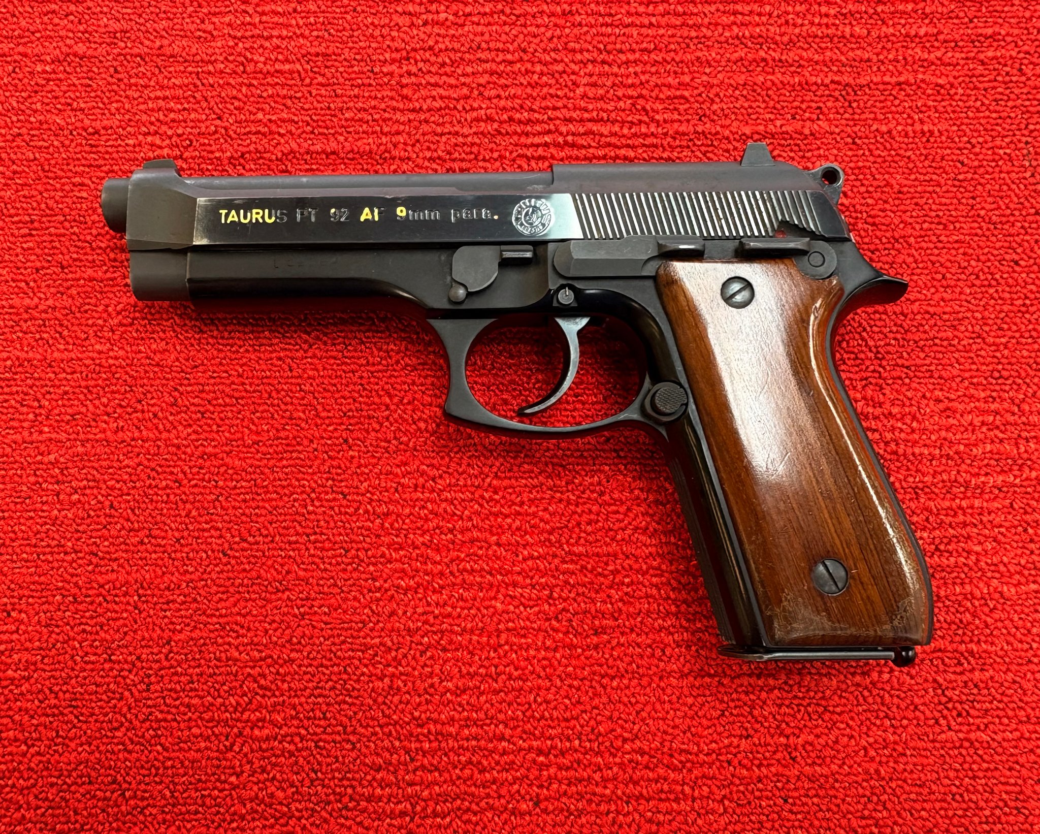 TAURUS PT-92 AF