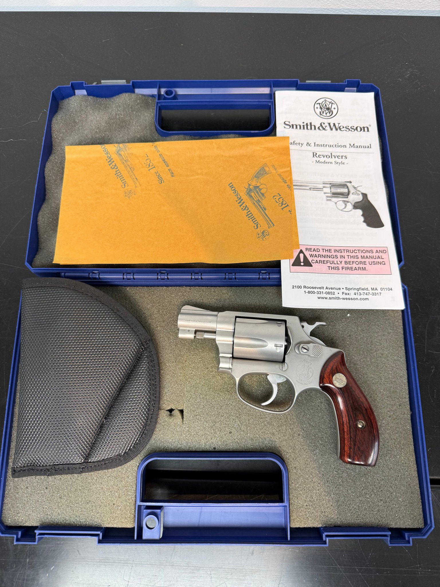 SMITH & WESSON 60 LS LADYSMITH