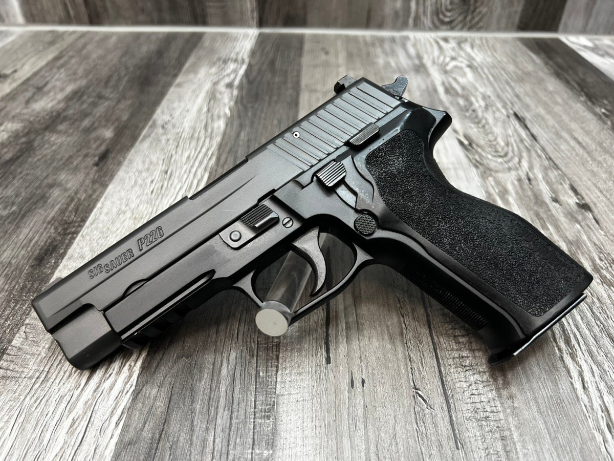 SIG SAUER P226