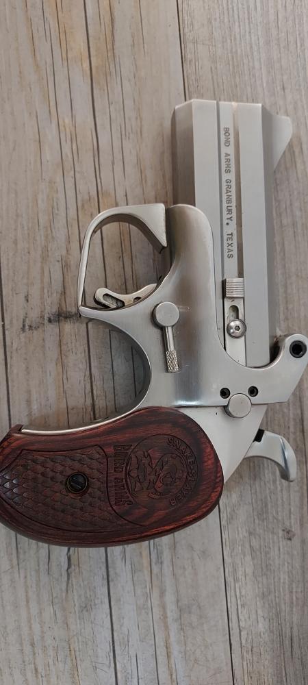 BOND ARMS SNAKE SLAYER