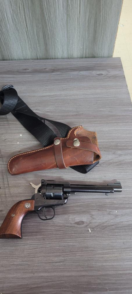 RUGER NEW MODEL SINGLE-SIX