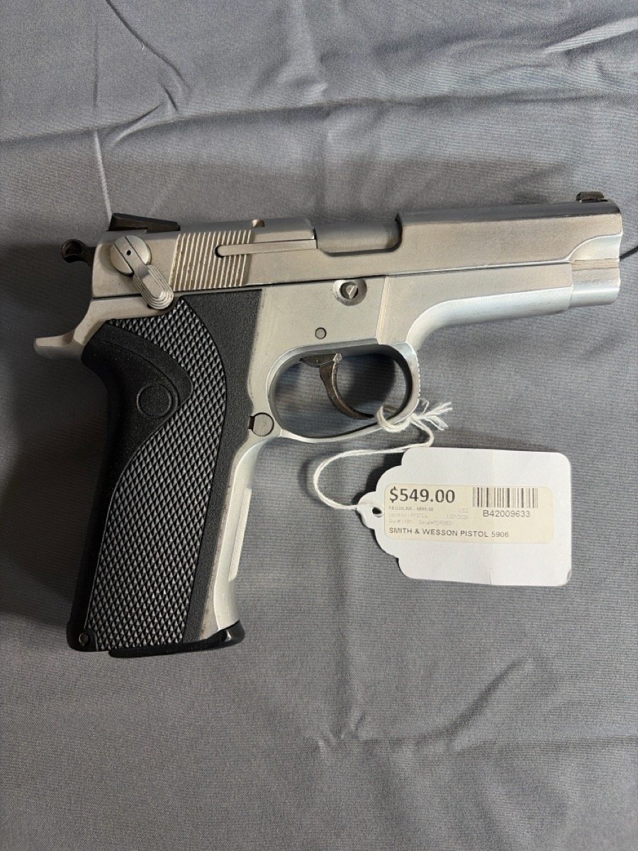 SMITH & WESSON 5906