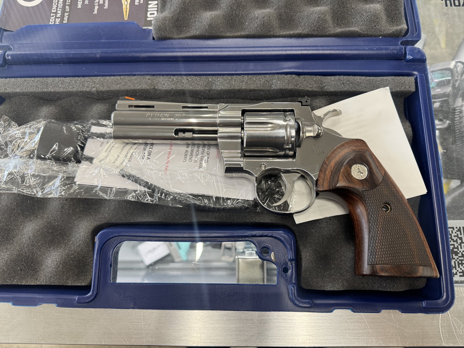 COLT Colt Python, Double Action Revolver, 4.25" Barrel, .357 Mag, Aluminum/Silver, OEM Case, OEM Lock, Excellent Condition, Never Shot