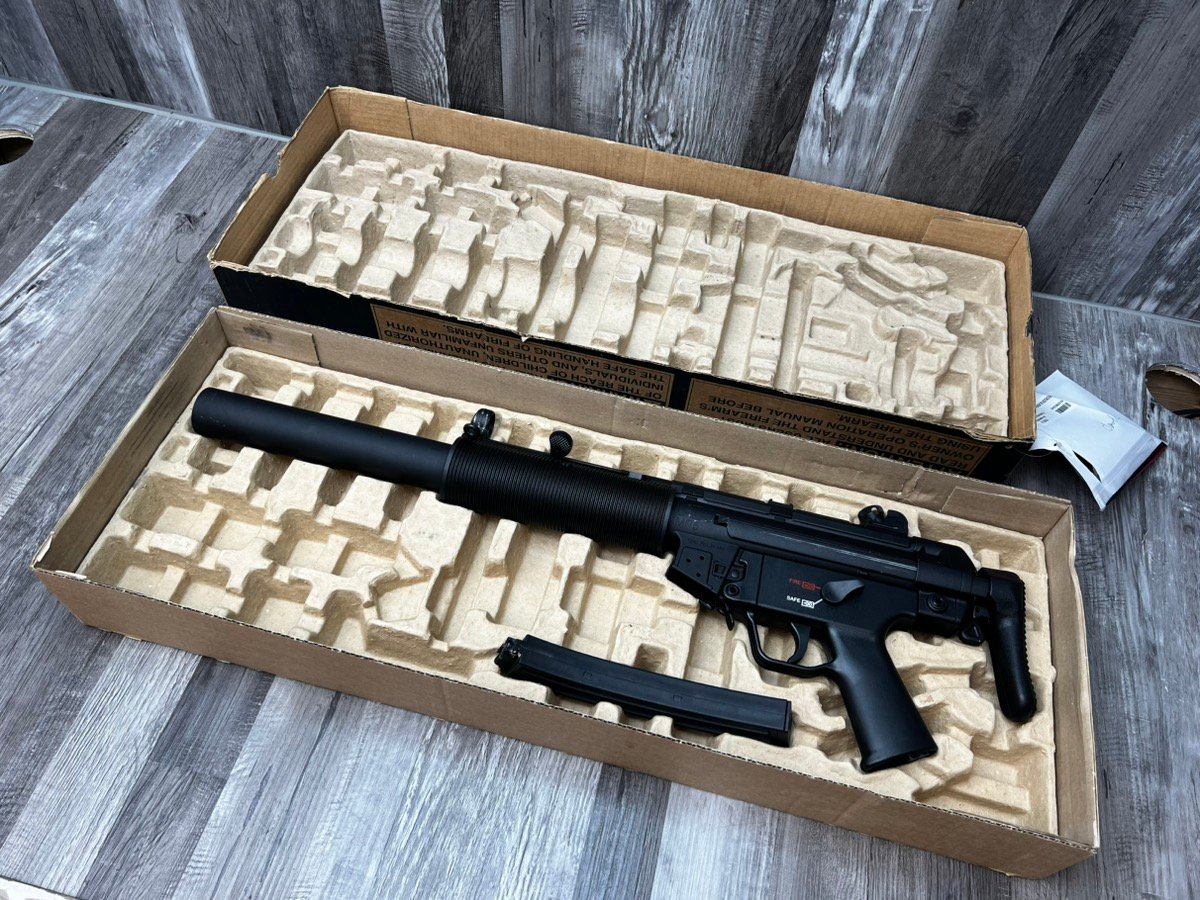 HECKLER & KOCH HK MP5