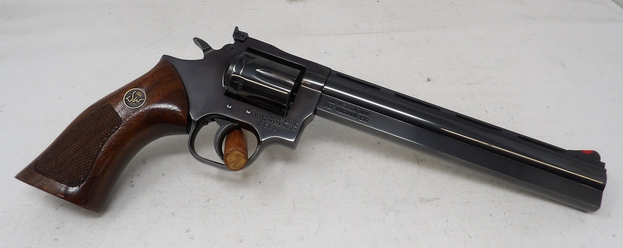 DAN WESSON FIREARMS M15