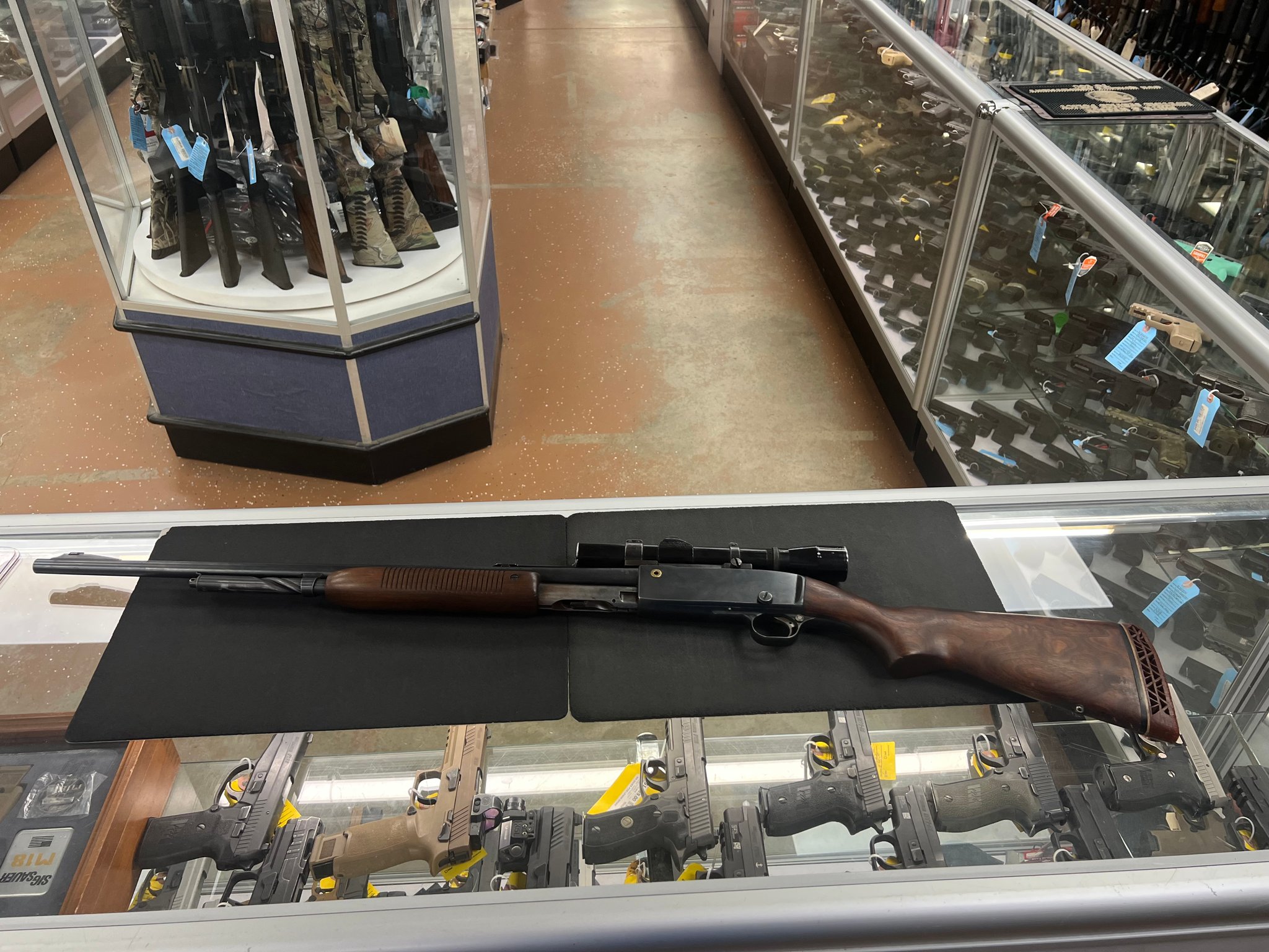 REMINGTON Model 141 The Gamemaster